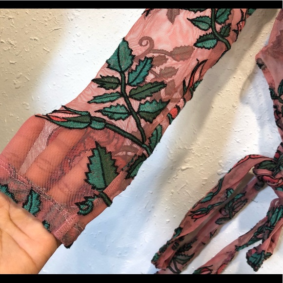 Rare For Love and Lemons Flower Orchid Crop Top Size XS & S EUC - Picture 5 of 14